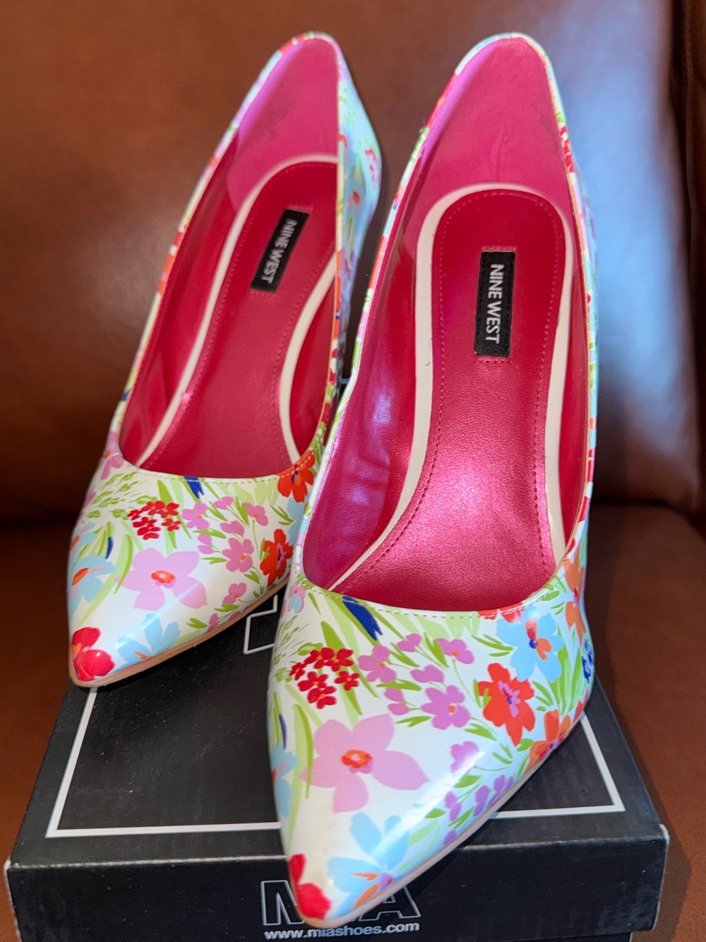 Nine West White Floral Pointed-Toe Pumps with Pink Lining